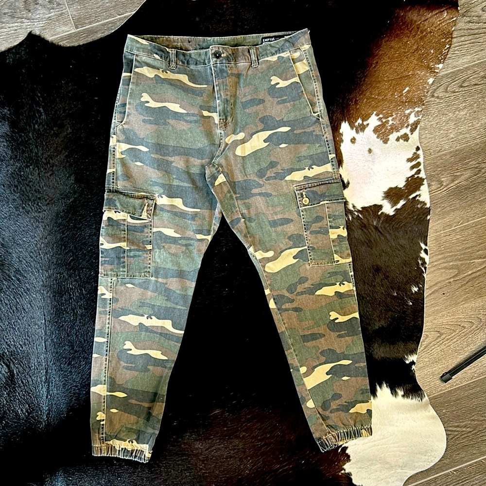 Empyre Men's Tapered Jogger Pant 34 Woodland Military Camouflage Zumiez